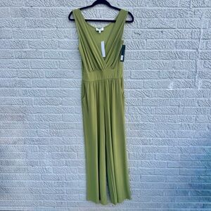 GILLI Sleeveless Sage Green Wide Leg Jumpsuit NWT | Size M